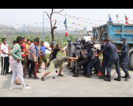 तनहुँमा बस र टिप्पर दुर्घटना गराएर जब नक्कली तनाव उत्पन्न गराइयो...